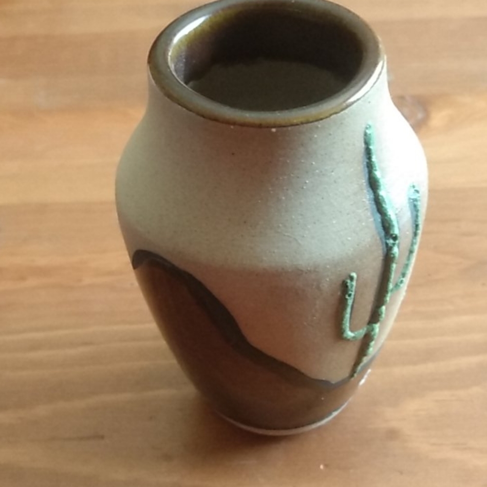 Vintage Betty Selby Pueblo Pottery 1978 Vase